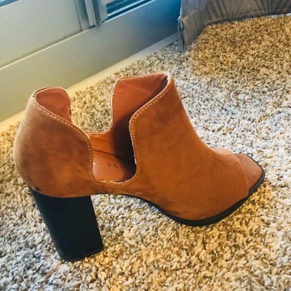 Metaphor Women's Regina Open Toe Shoe - Brown 7M - Picture 5 of 8